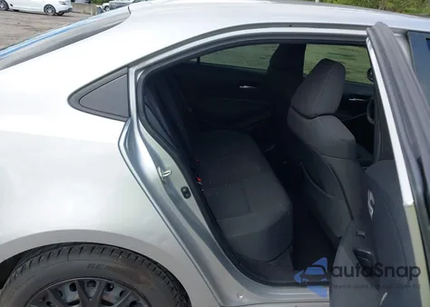 2020 Toyota Corolla Le z USA, uszkodzony, nr VIN JTDEPRAEXLJ101495